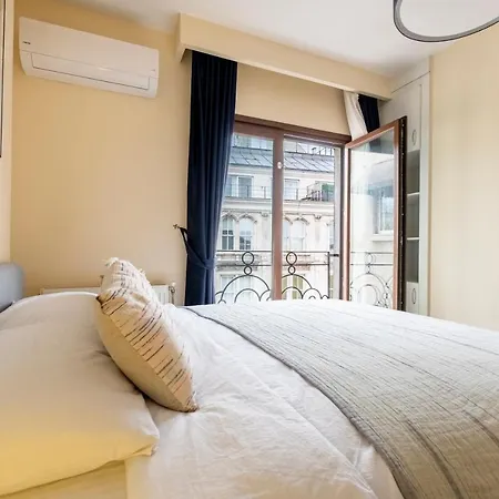 Stunning Duplex With Sea View *