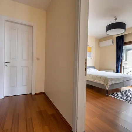 Stunning Duplex With Sea View Apartment